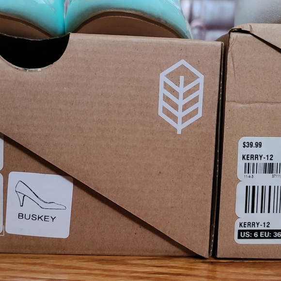 Call it Spring Heels - Picture 7 of 9